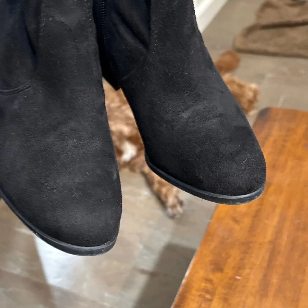 Women's Black Ankle Boots - Picture 7 of 9